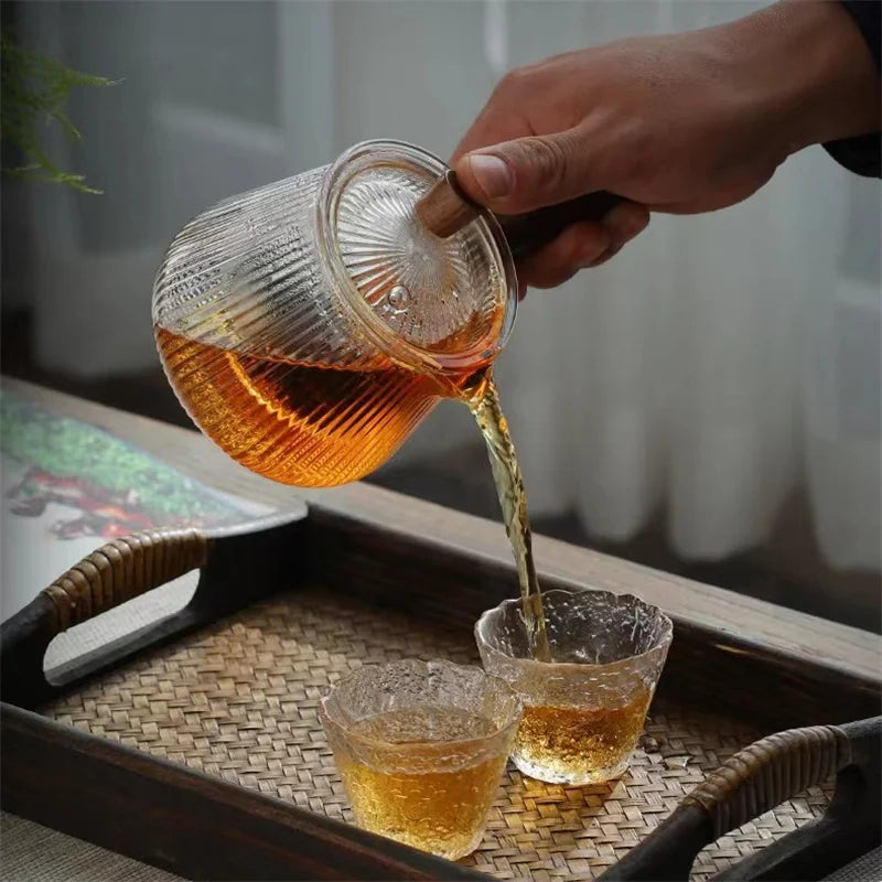 Théière en Verre 400ml — Poignée Latérale en Bois et Filtre Intégré