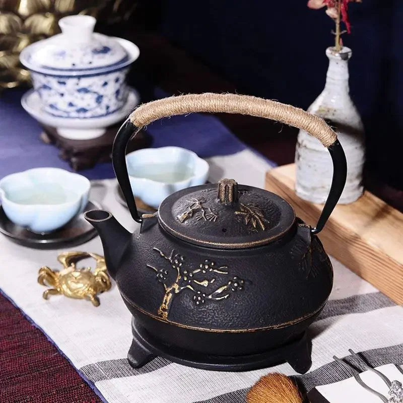 Théière en Fonte Japonaise Fleurs de Prunier 900ml